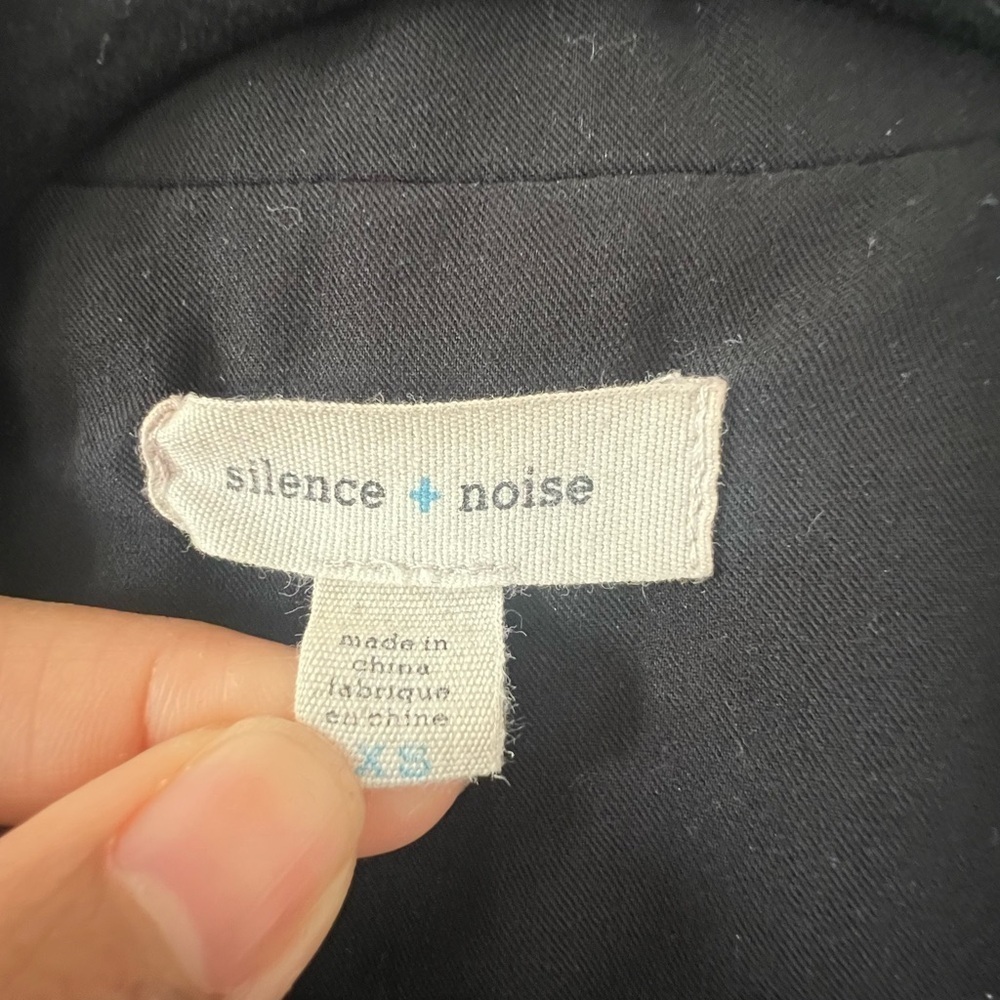 Silence + Noise Relaxed Open Front 3/4 Sleeves Blazer - Picture 2 of 7